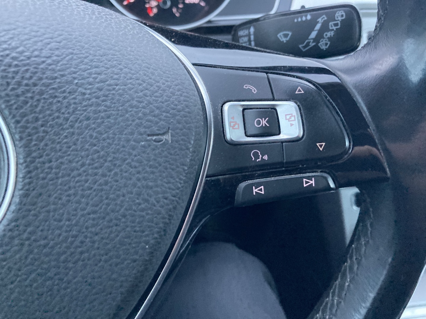 VOLKSWAGEN Passat 2016