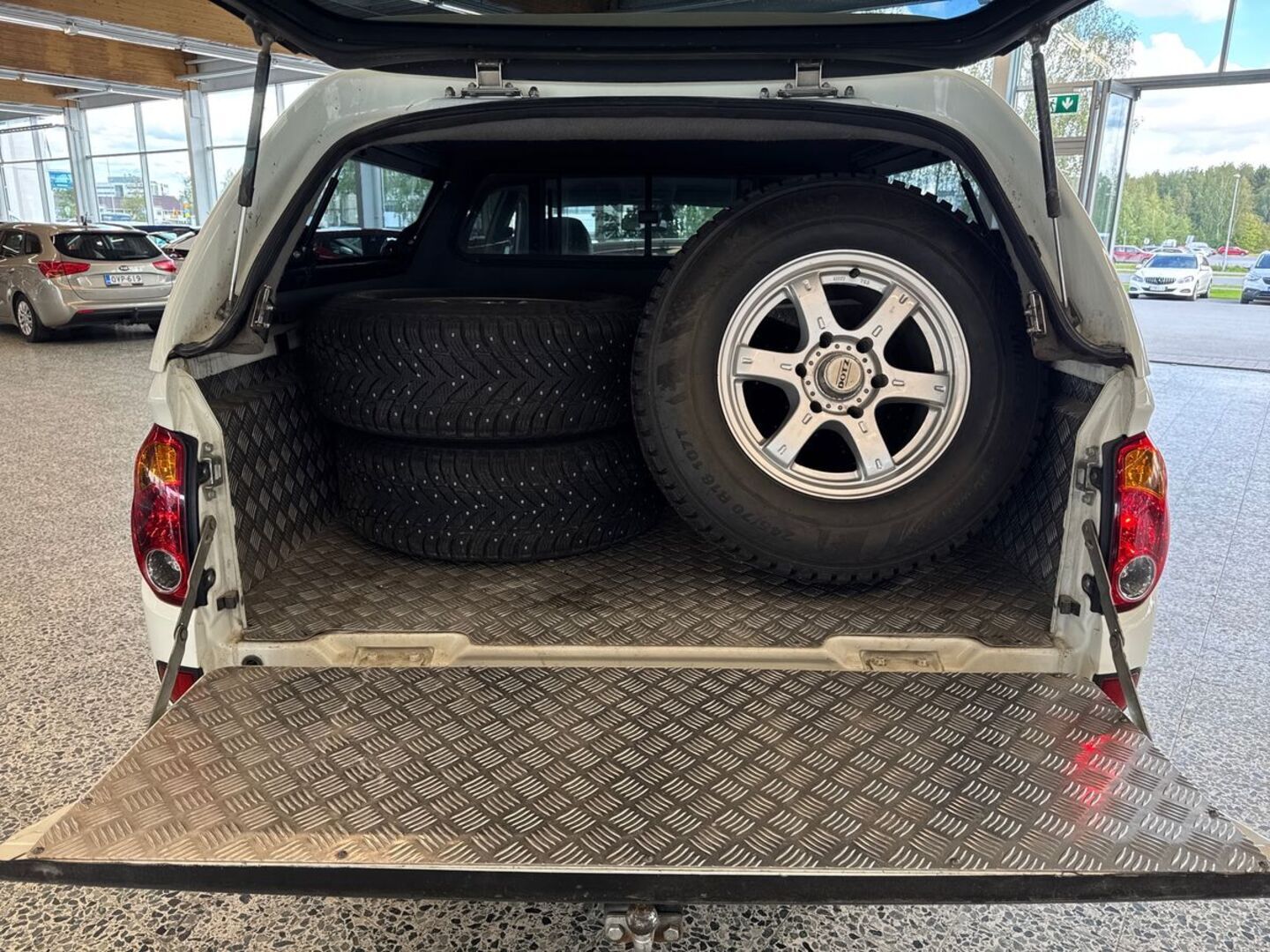 MITSUBISHI L200 2015