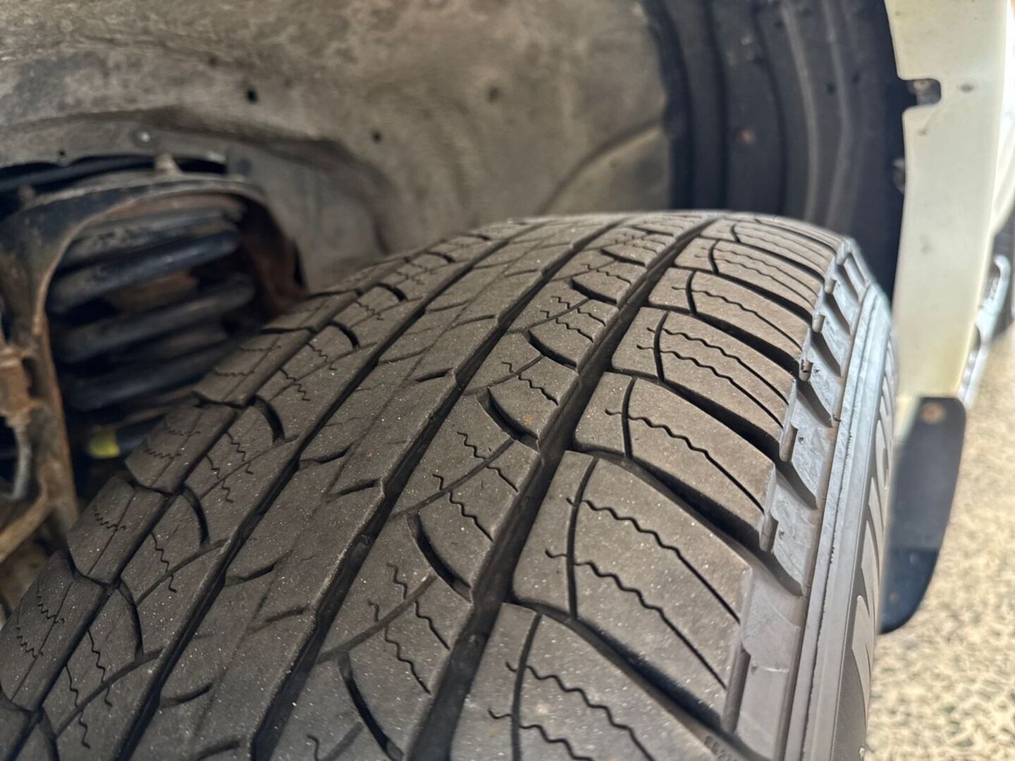 MITSUBISHI L200 2015