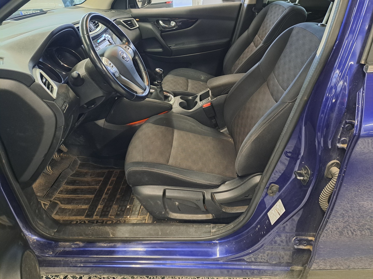 NISSAN Qashqai 2014