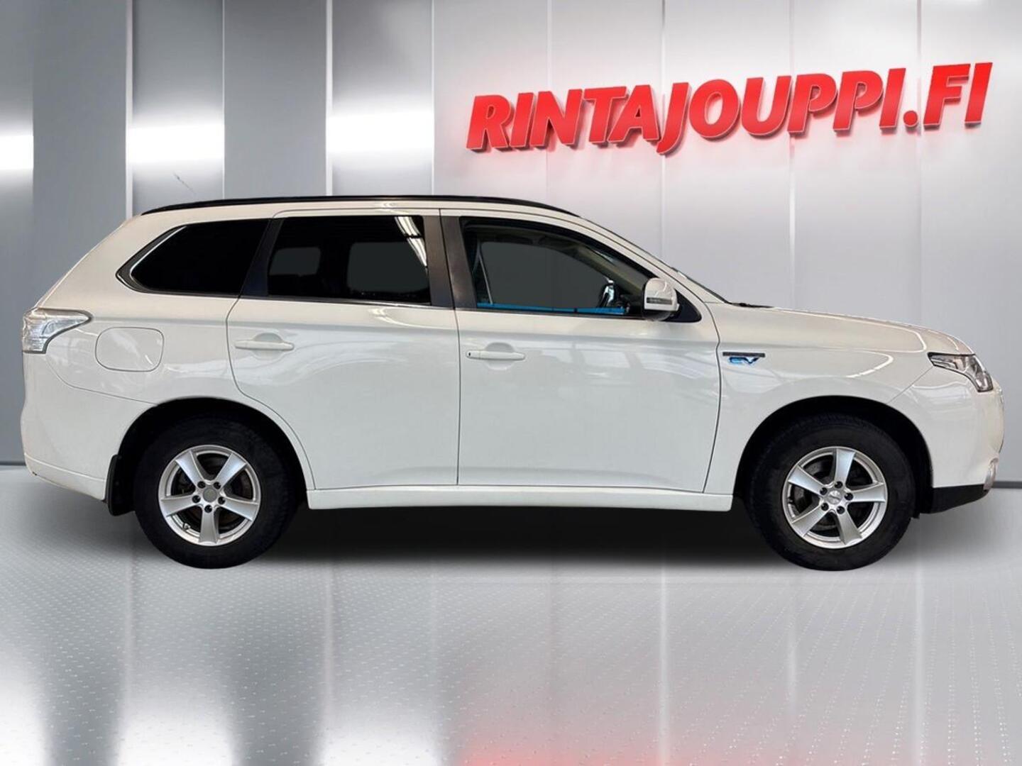 MITSUBISHI Outlander 2014