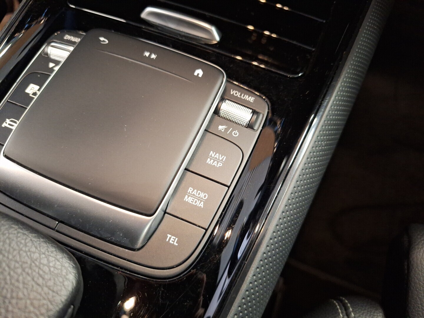 MERCEDES-BENZ B 2020