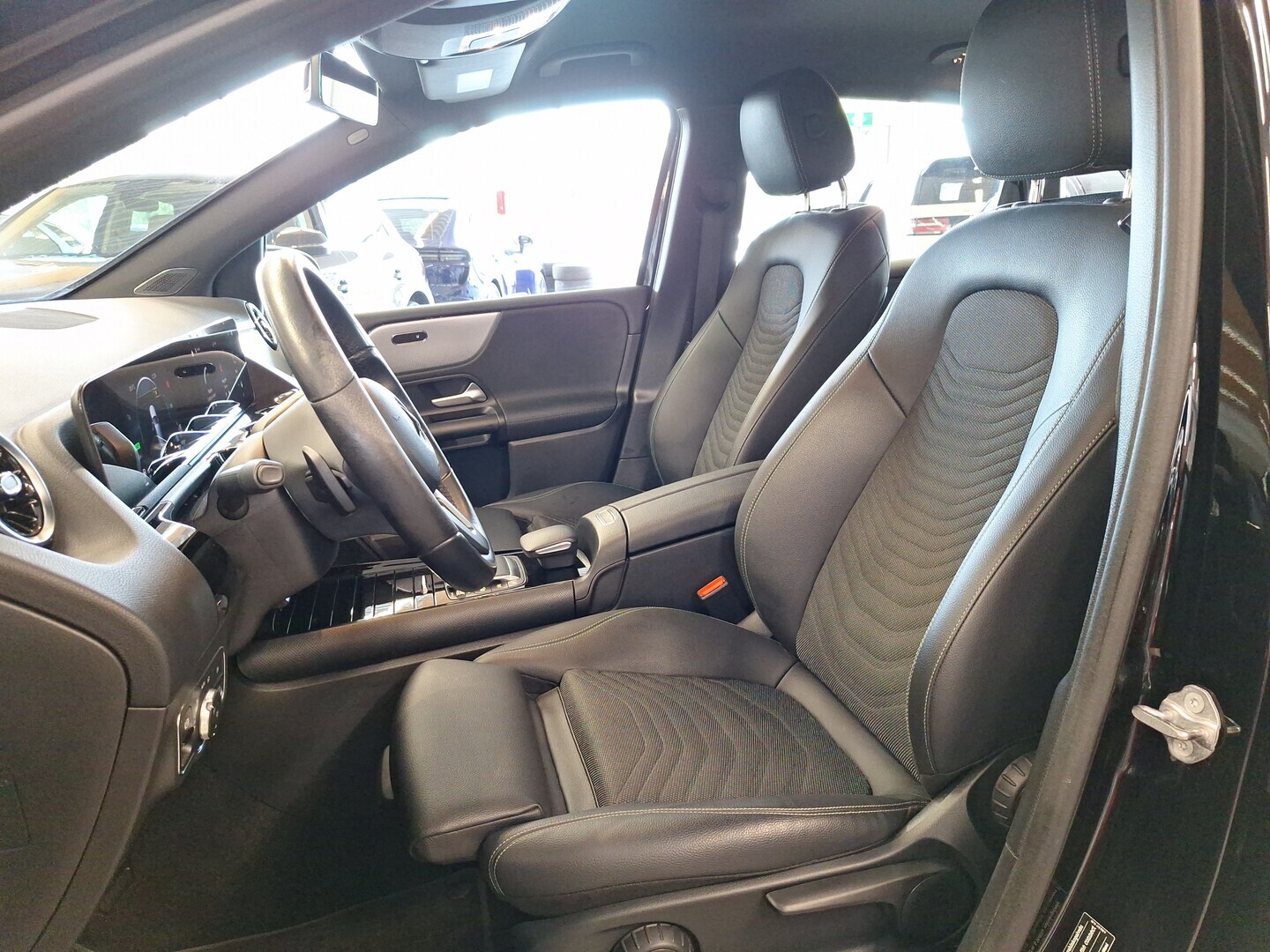 MERCEDES-BENZ B 2020