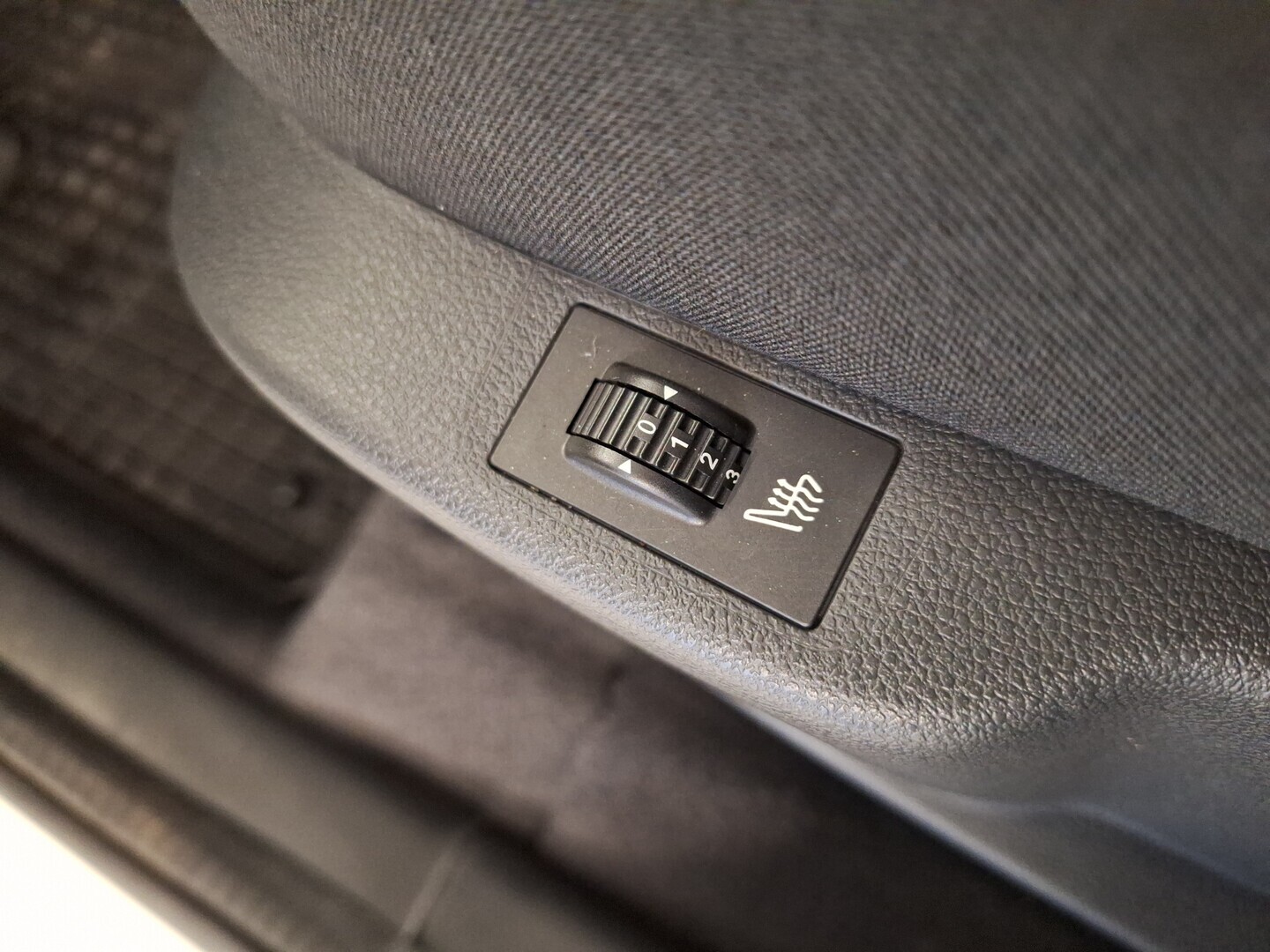 PEUGEOT 5008 2014