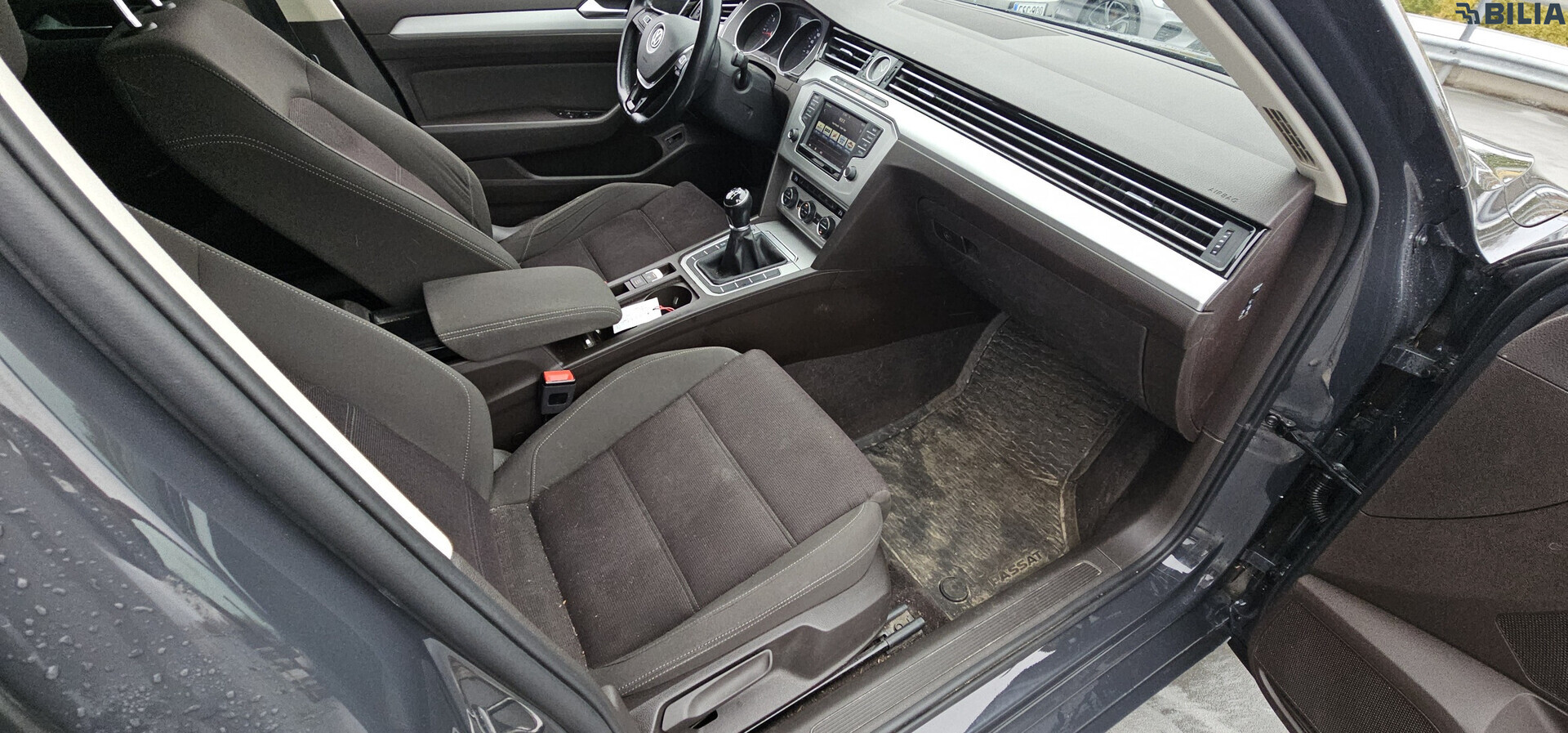 VOLKSWAGEN Passat 2015