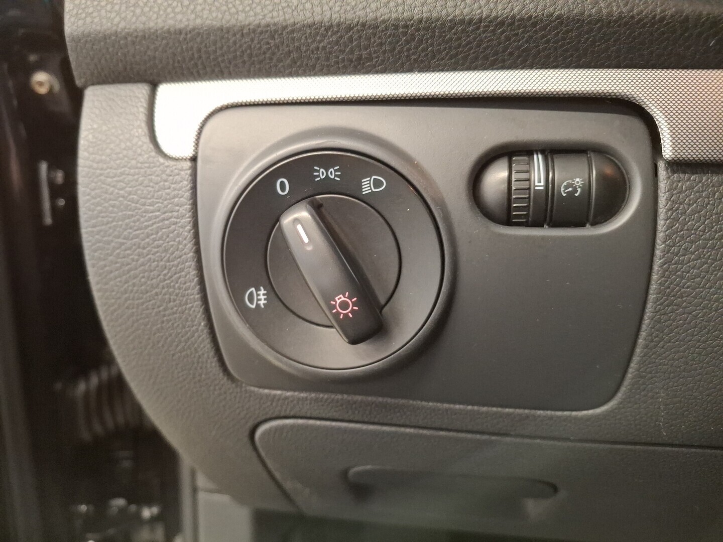 VOLKSWAGEN Golf 2008
