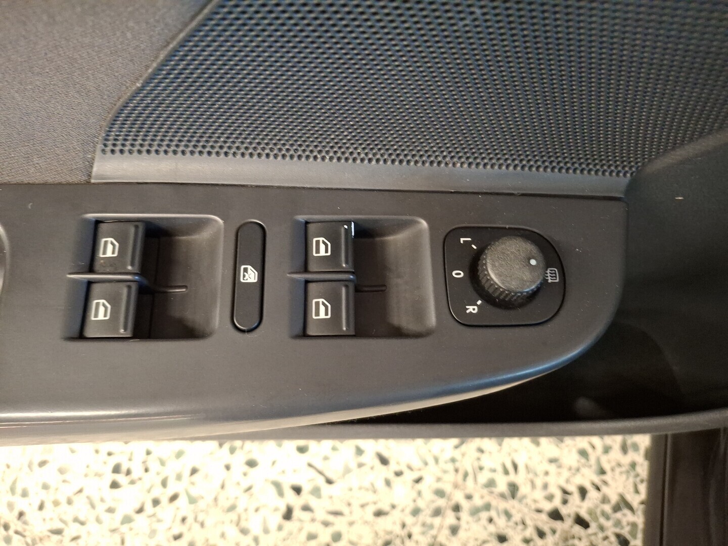VOLKSWAGEN Golf 2008