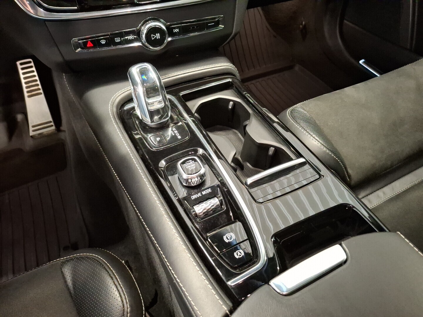 VOLVO S90 2018