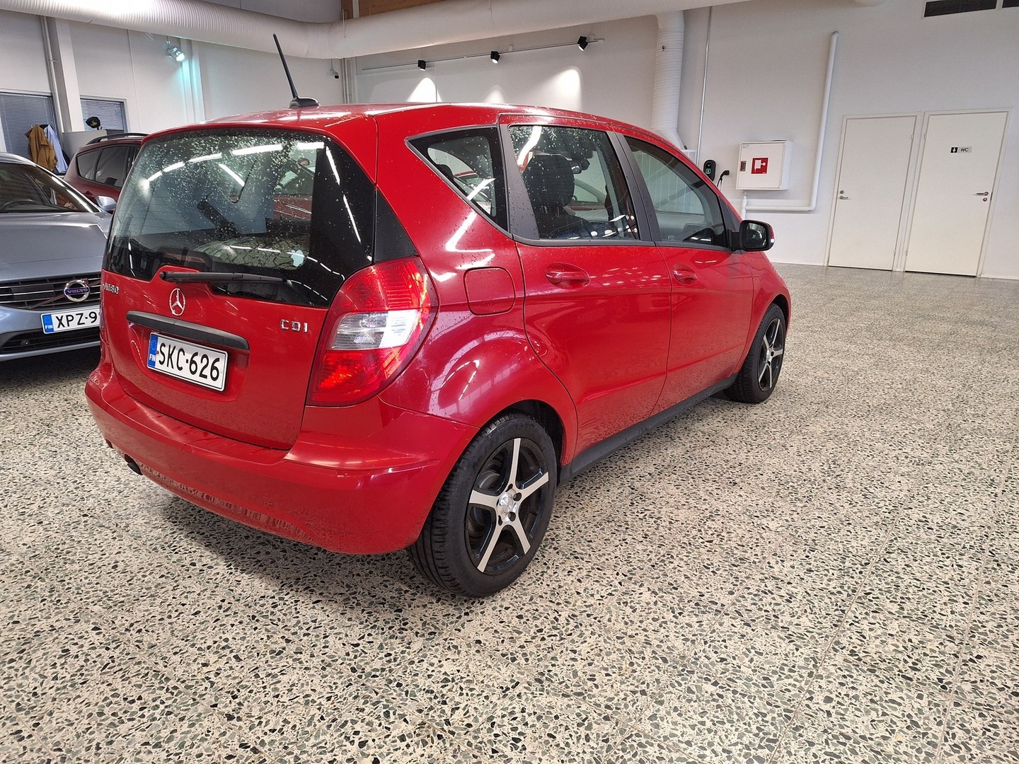 MERCEDES-BENZ A 2010