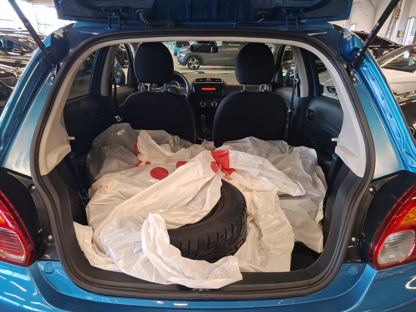 MITSUBISHI Space Star 2015