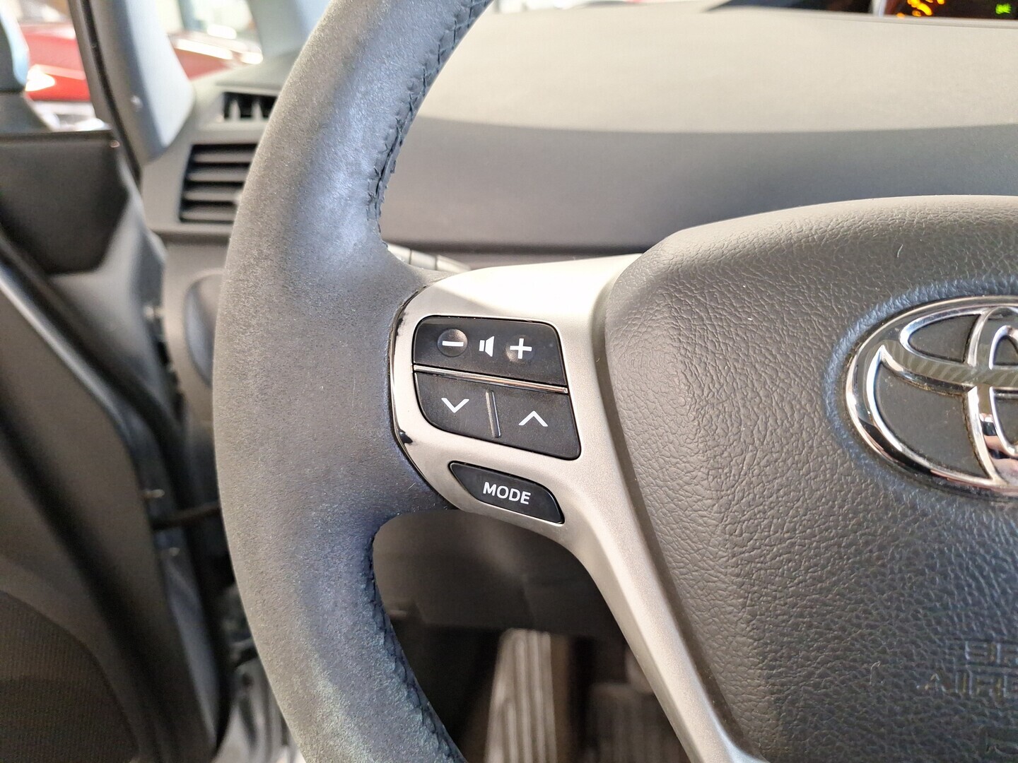 TOYOTA Verso 2010