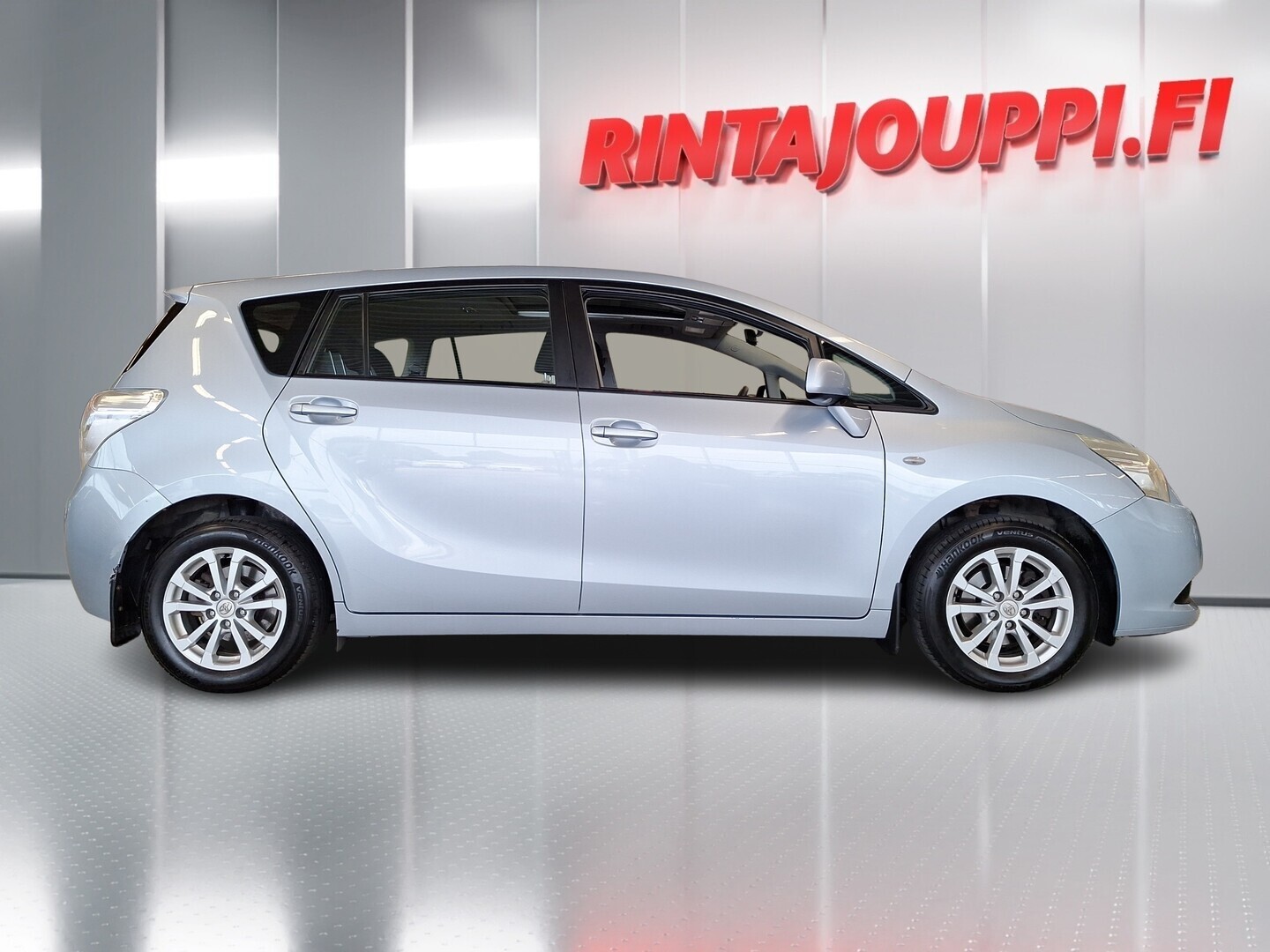 TOYOTA Verso 2010