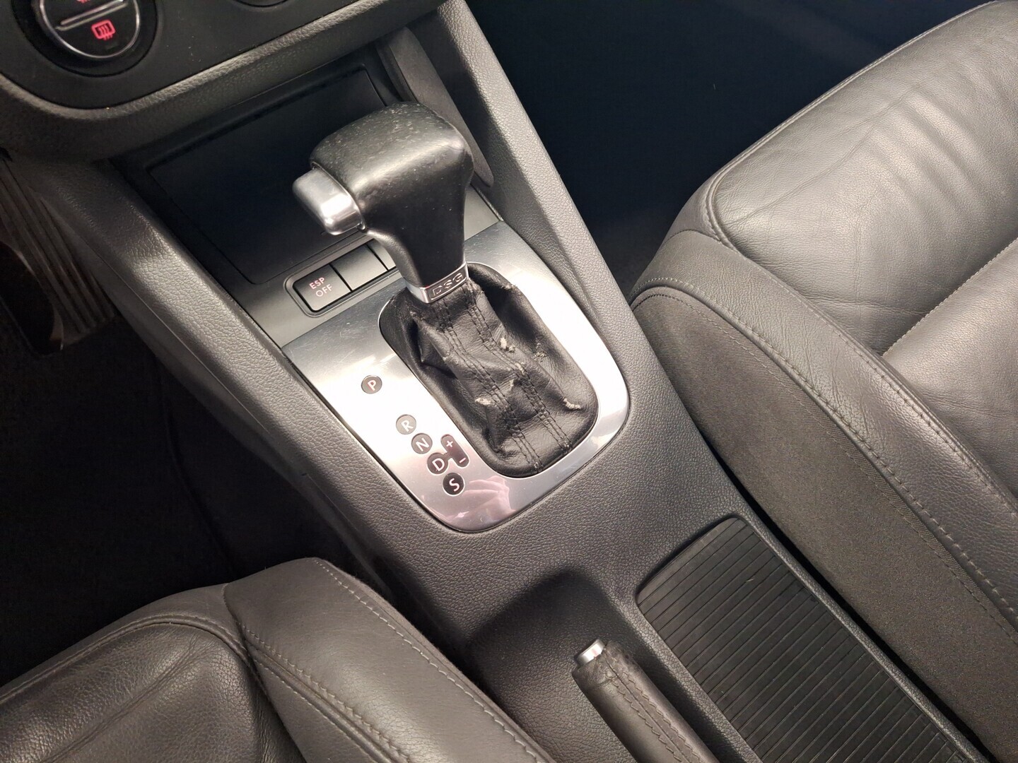 VOLKSWAGEN Golf 2007