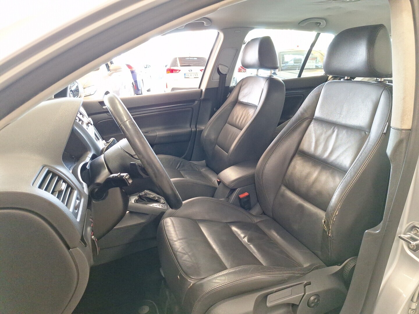 VOLKSWAGEN Golf 2007