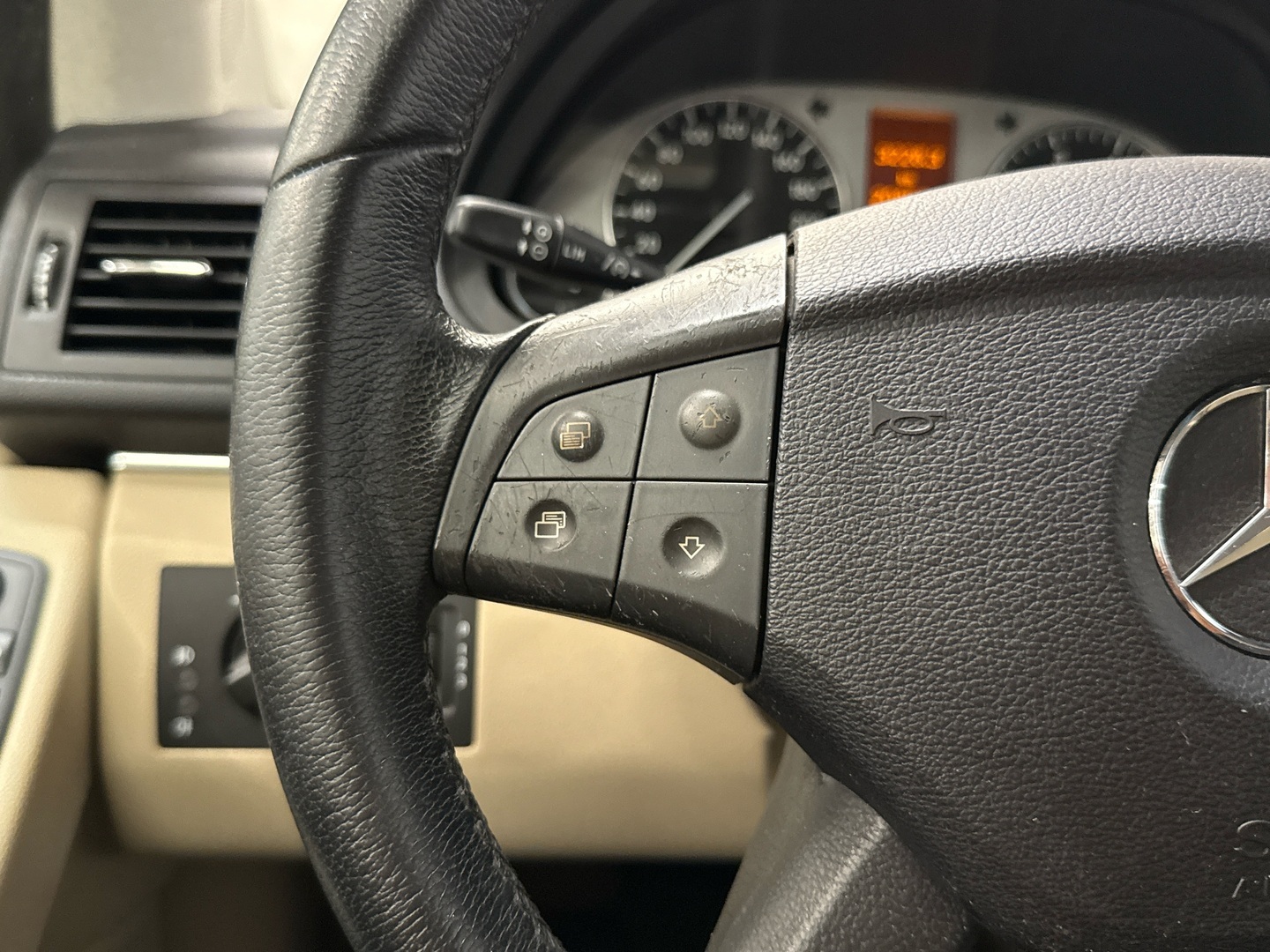 MERCEDES-BENZ B 2009