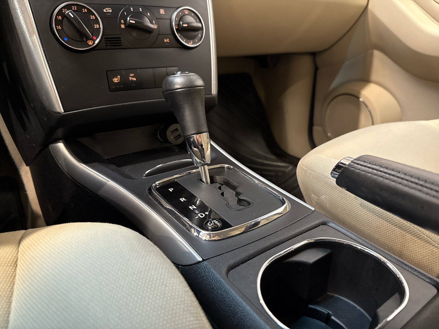 MERCEDES-BENZ B 2009