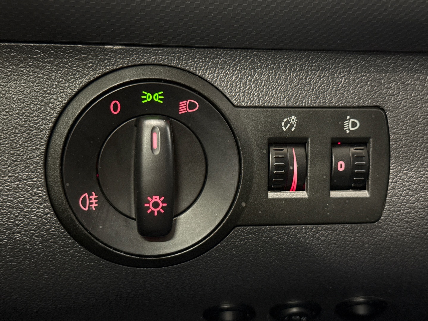 VOLKSWAGEN Caddy 2015