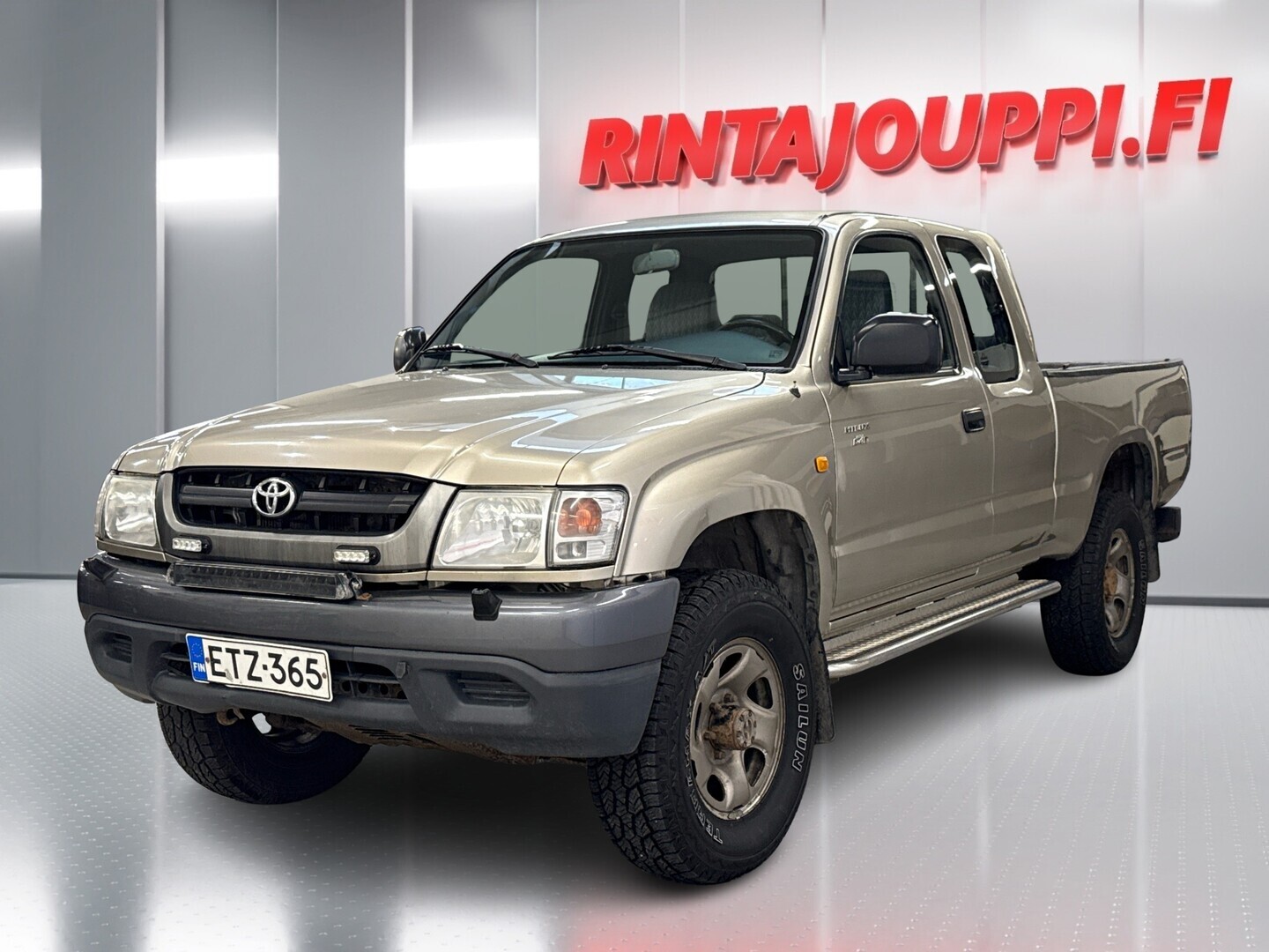 TOYOTA Hilux 2004