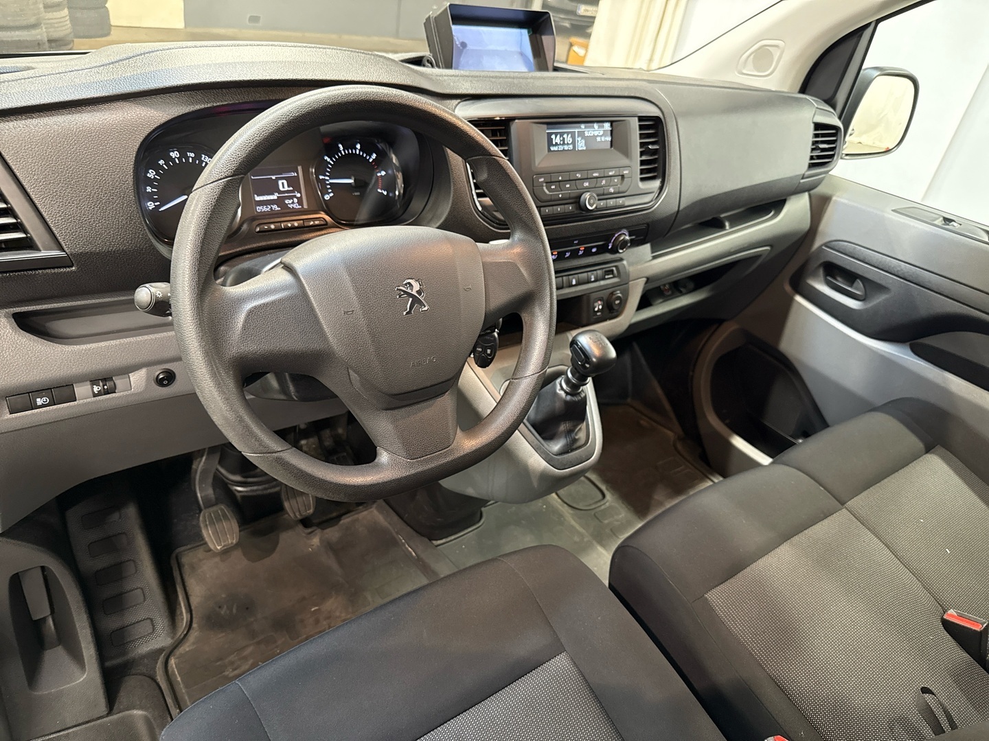 PEUGEOT Expert 2022