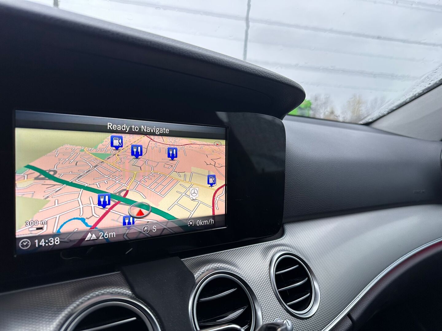 MERCEDES-BENZ E 2017