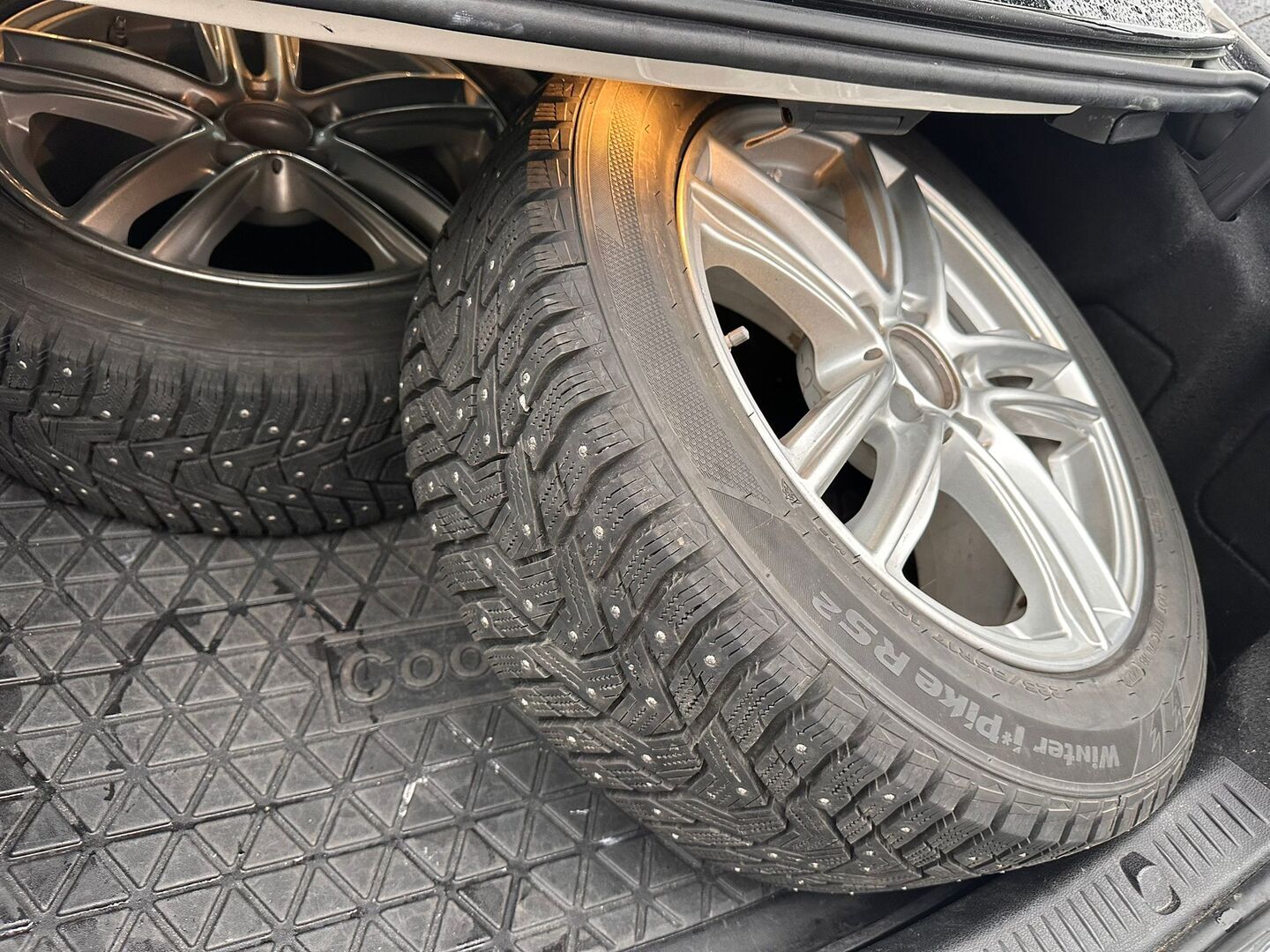 MERCEDES-BENZ E 2017