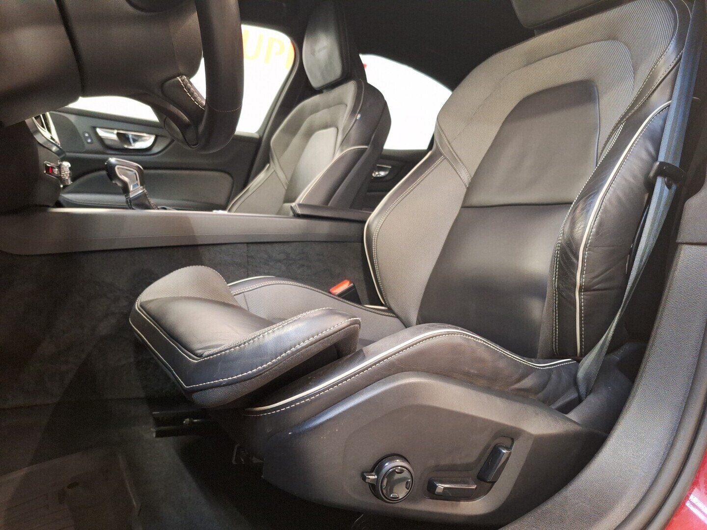VOLVO S60 2019