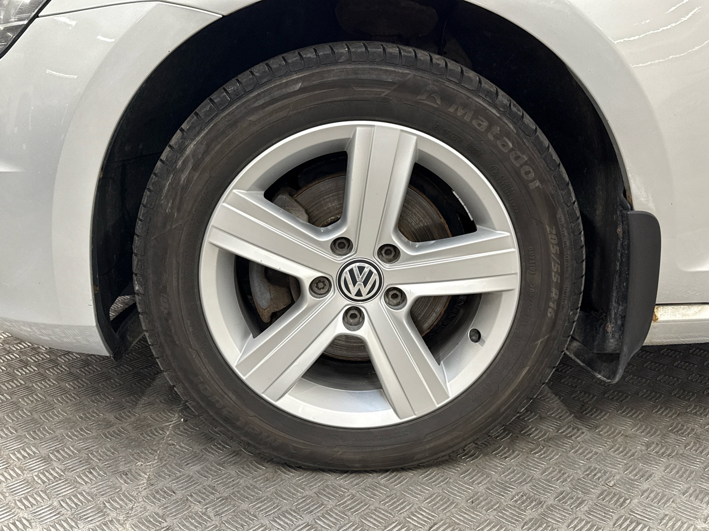 VOLKSWAGEN Golf 2014