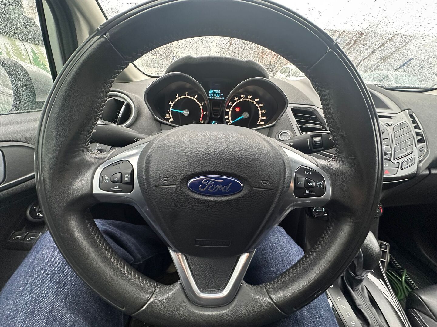 FORD Fiesta 2014