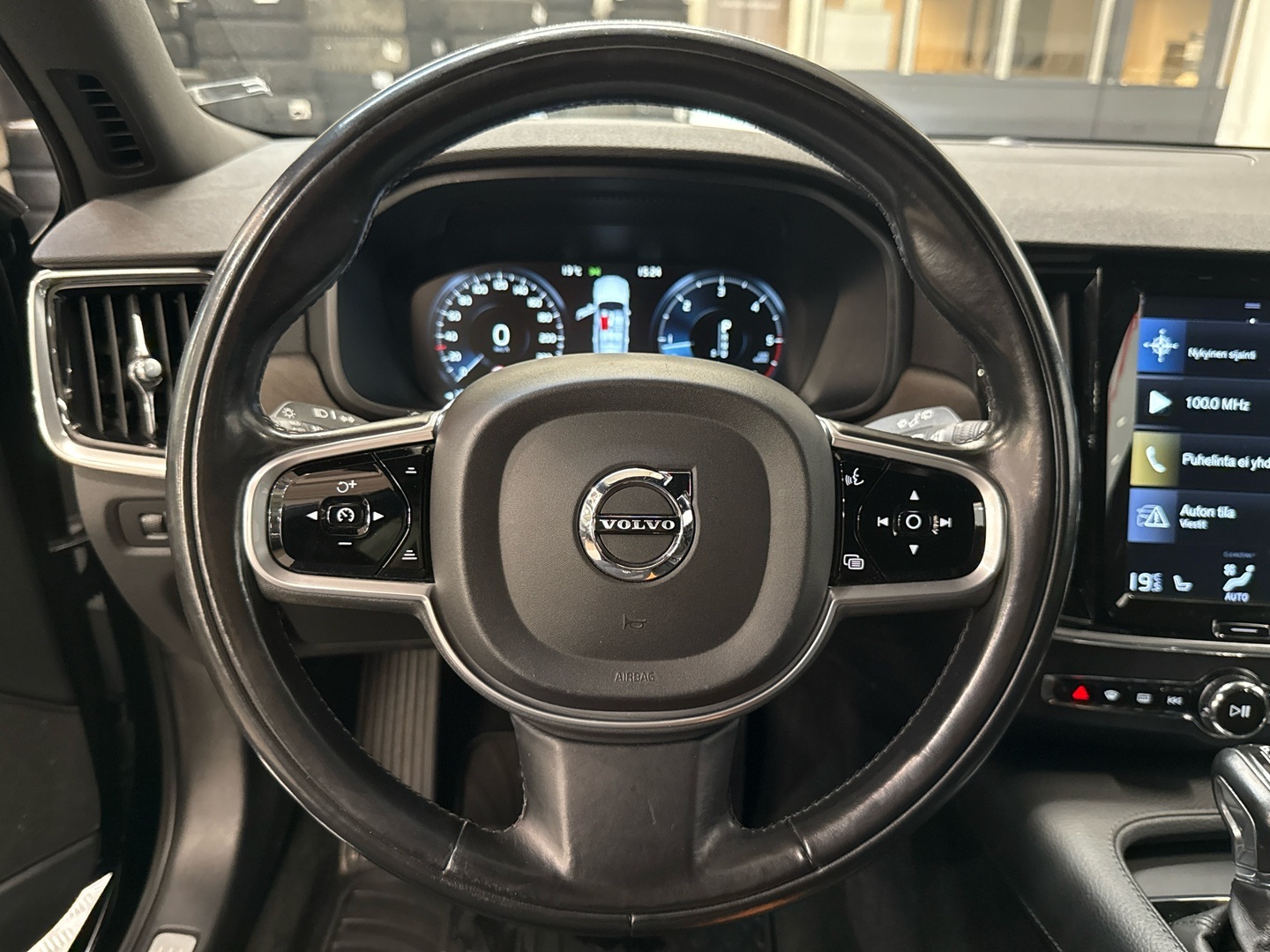 VOLVO V90 Cross Country 2017
