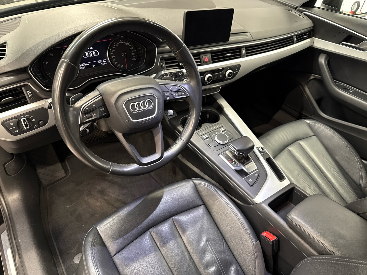 AUDI A4 2018