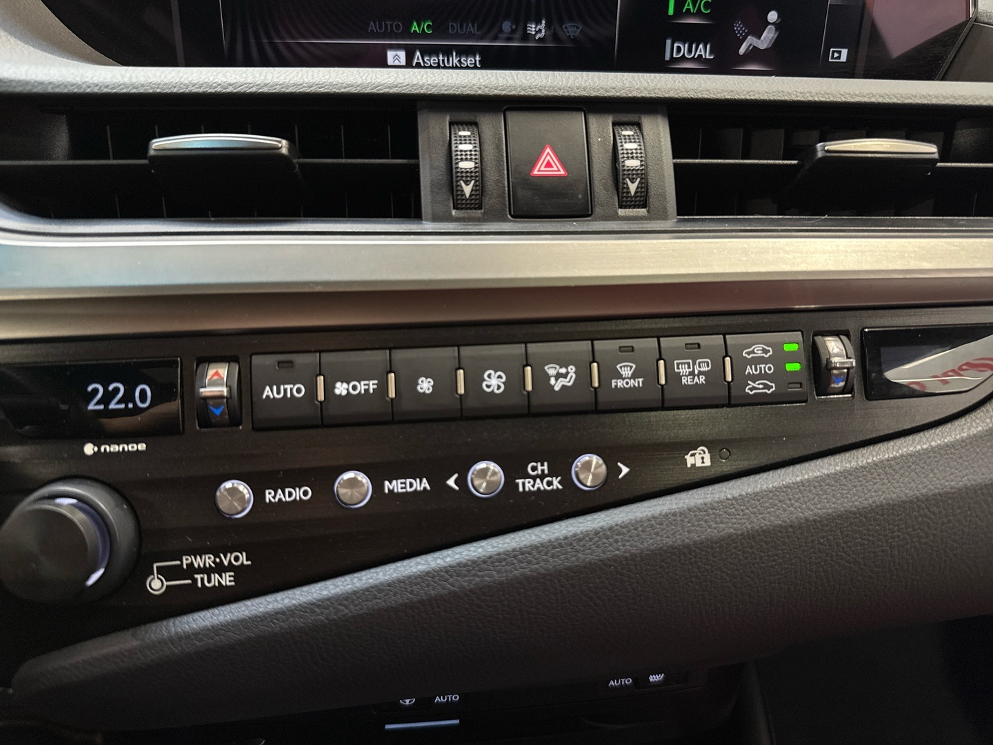 LEXUS ES 2019