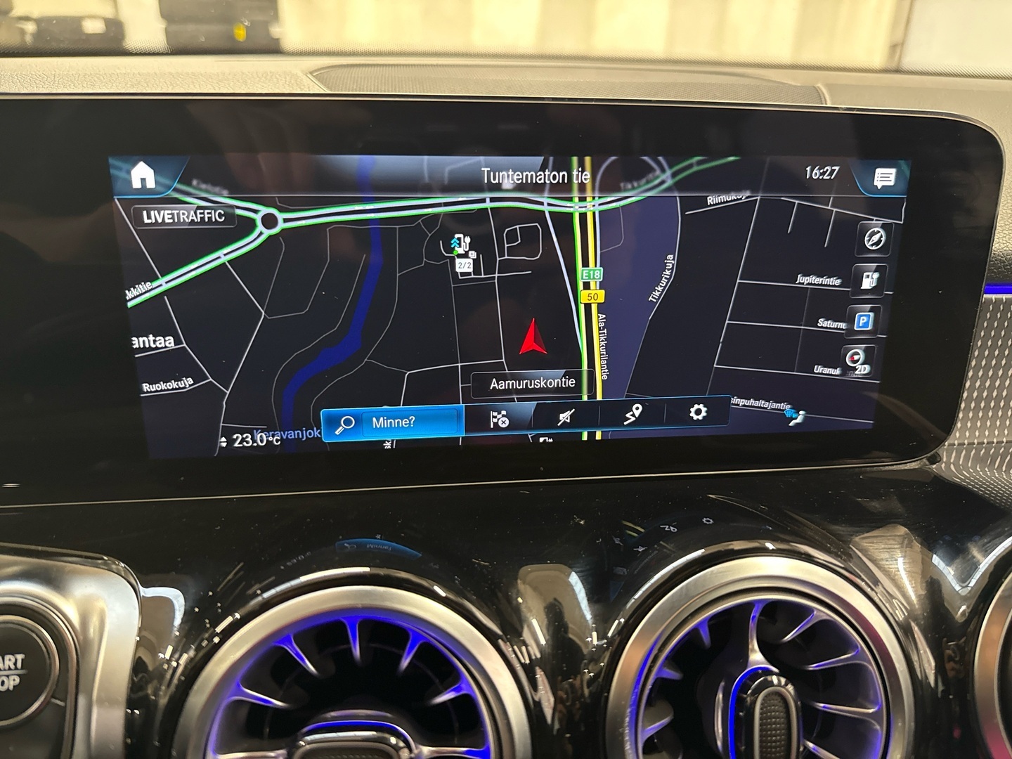MERCEDES-BENZ EQB 2023
