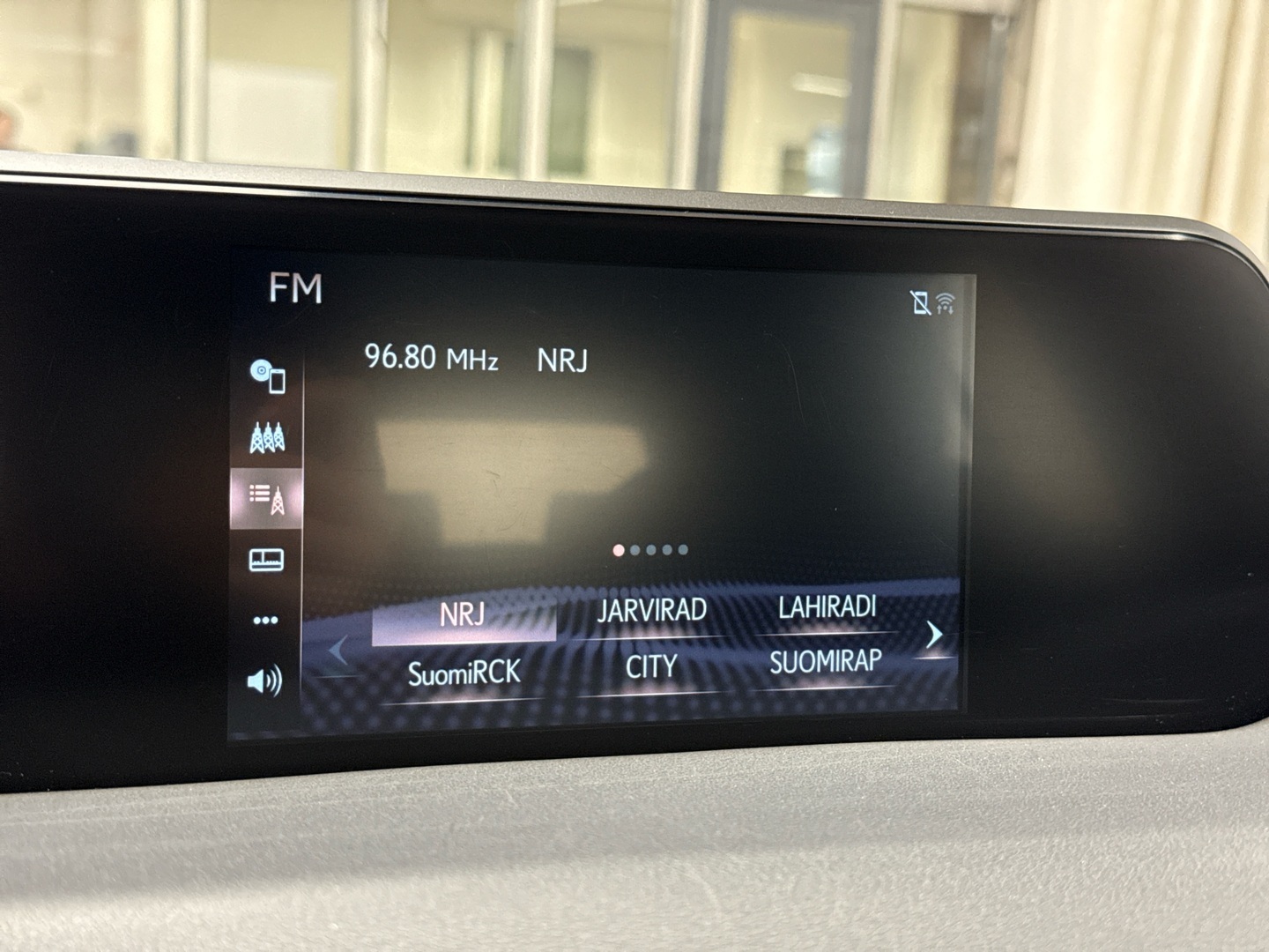 LEXUS UX 2020