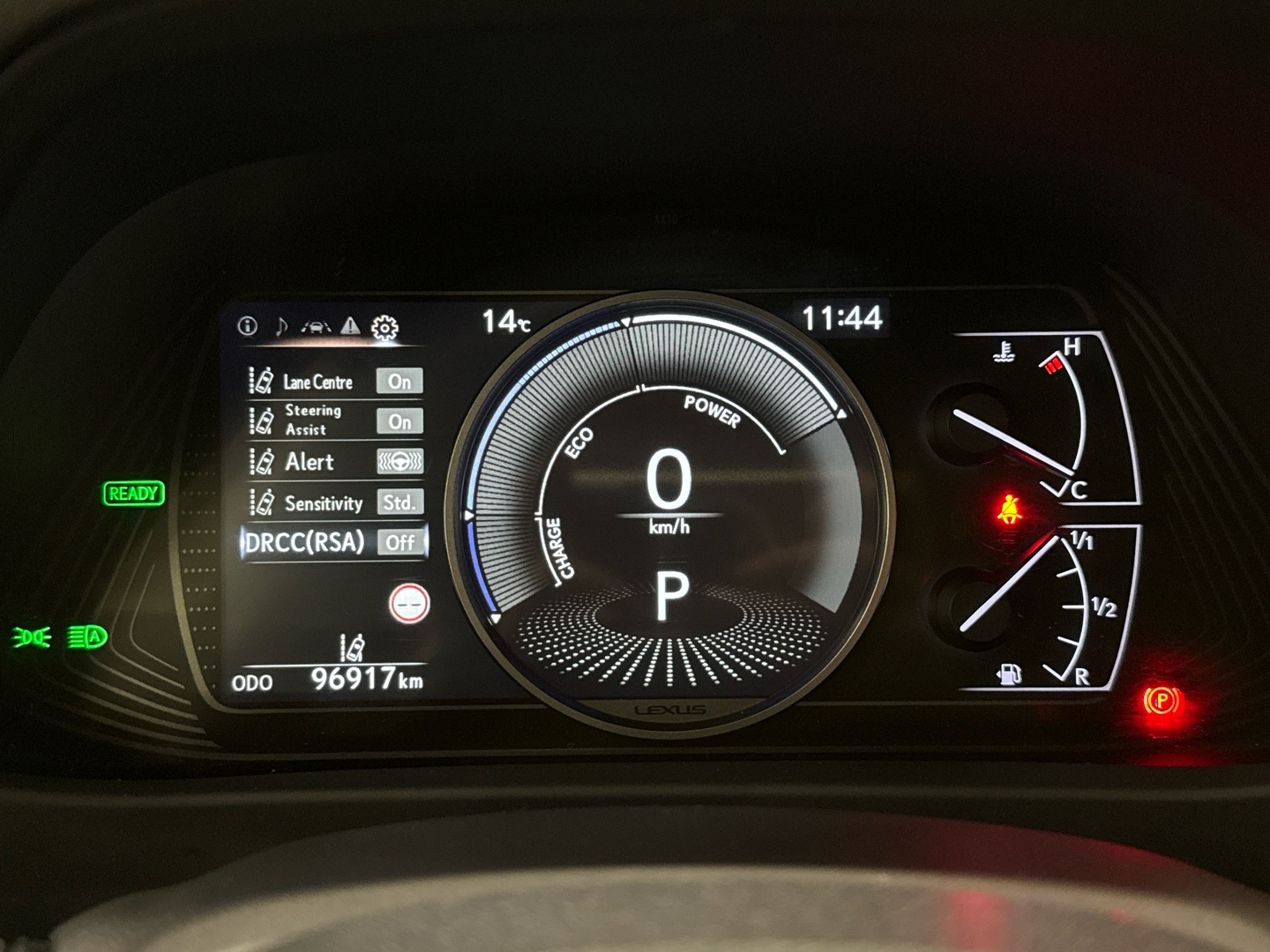 LEXUS UX 2020