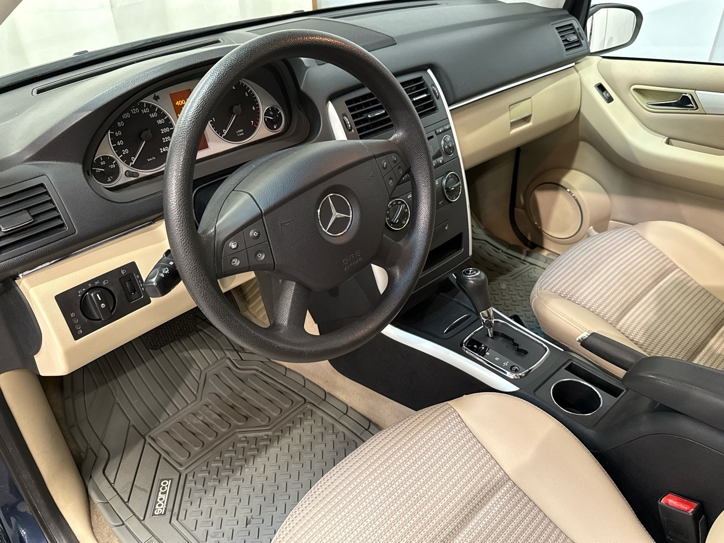 MERCEDES-BENZ B 2005