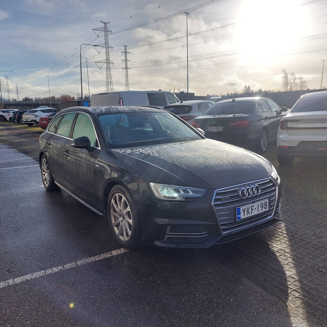 AUDI A4 2018