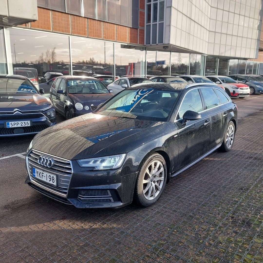 AUDI A4 2018