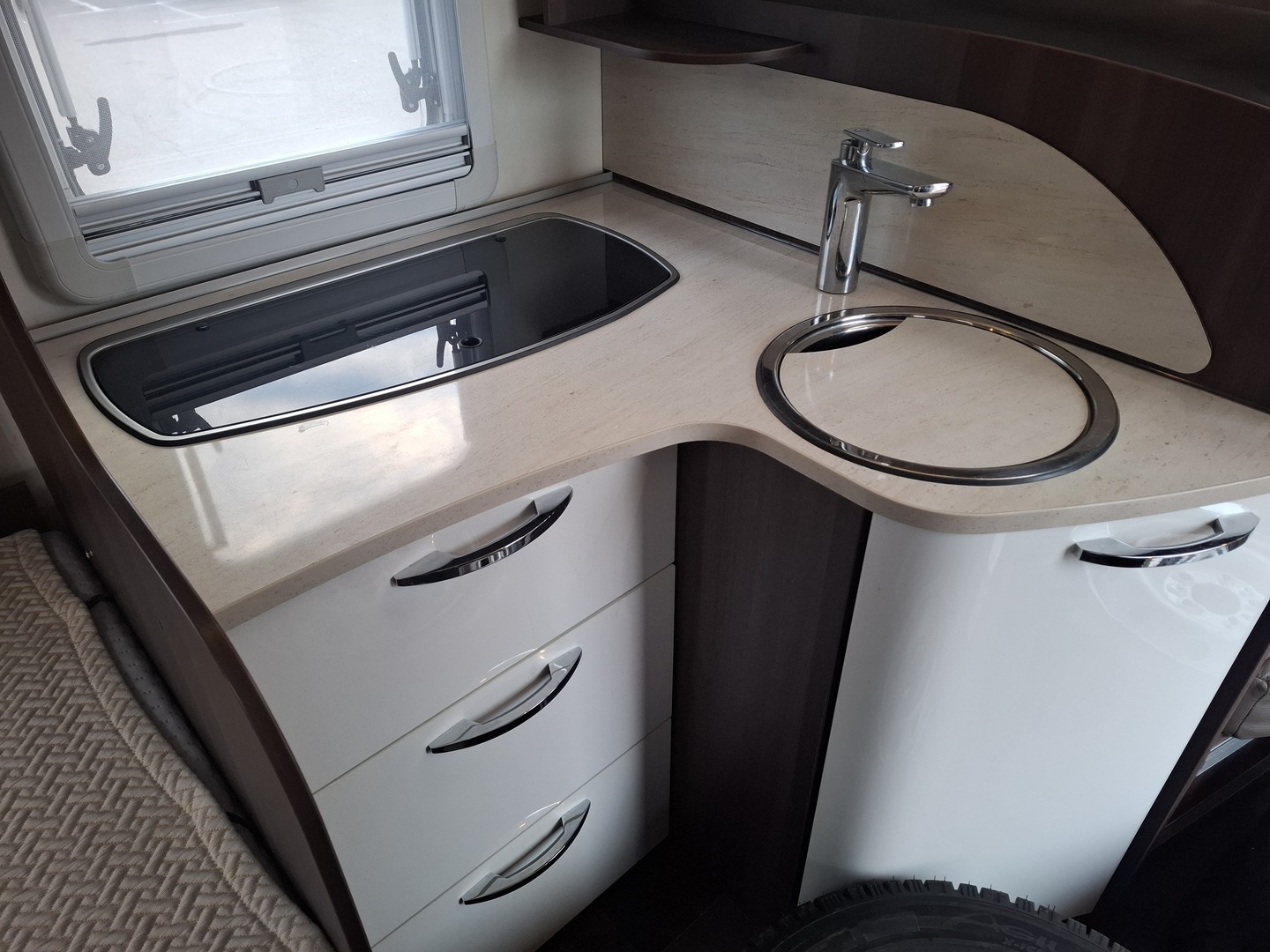 BÜRSTNER Nexxo T720 2015