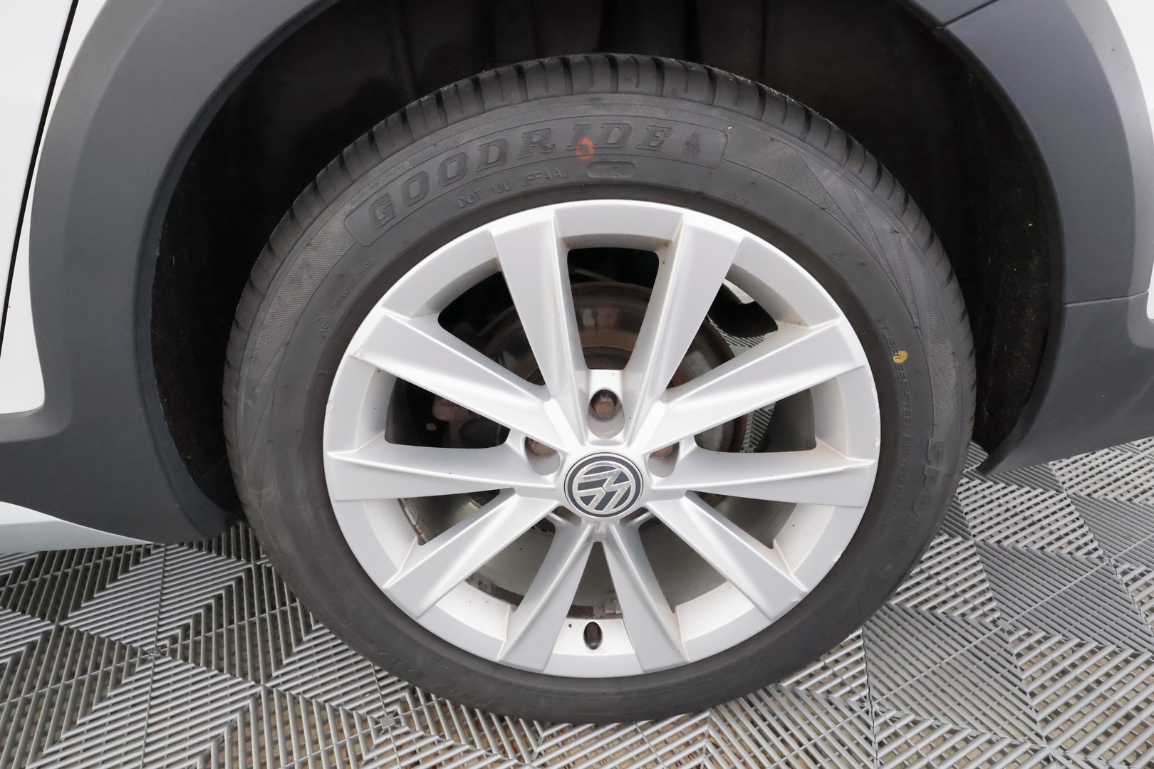 VOLKSWAGEN Golf 2016