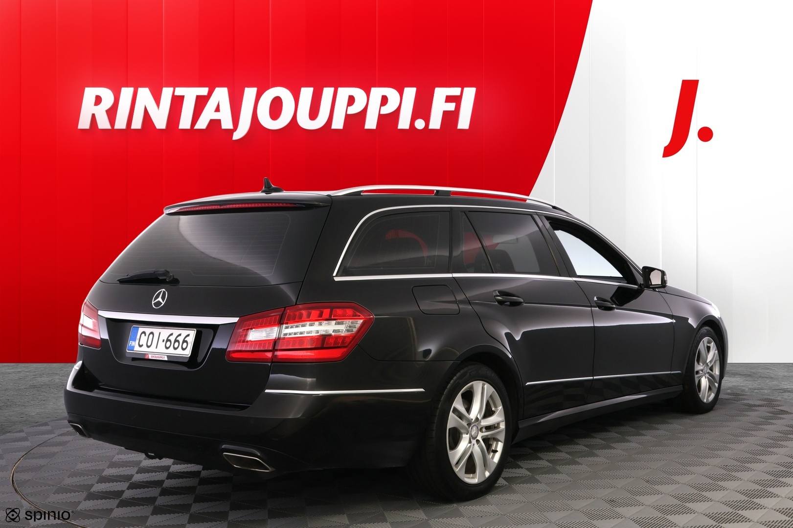 MERCEDES-BENZ E 2013