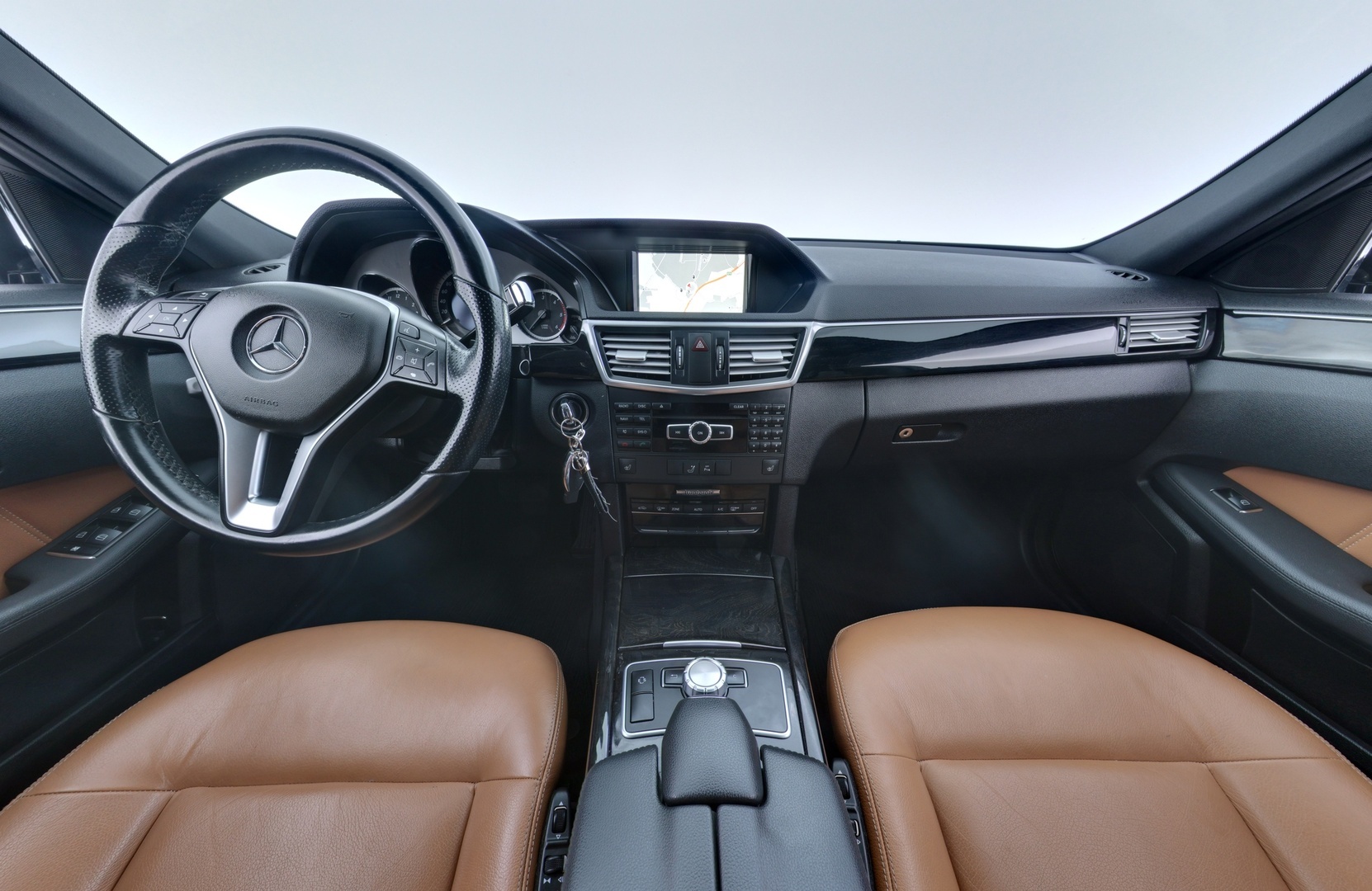 MERCEDES-BENZ E 2013