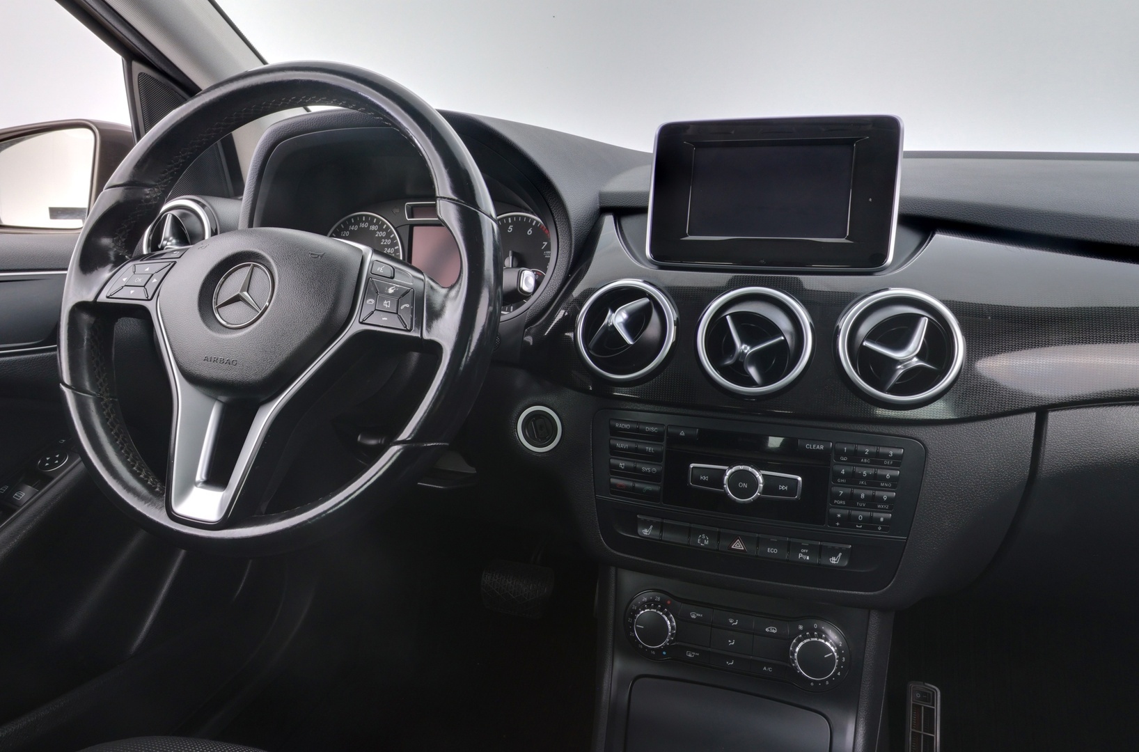 MERCEDES-BENZ B 2013