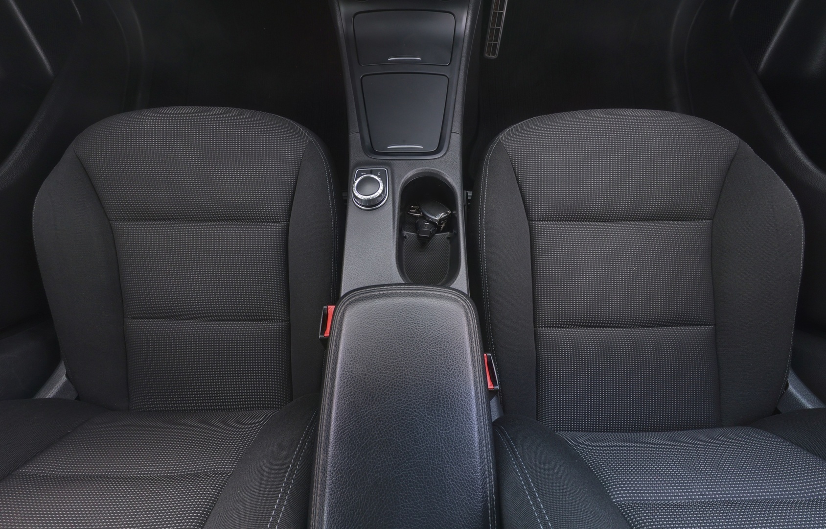 MERCEDES-BENZ B 2013