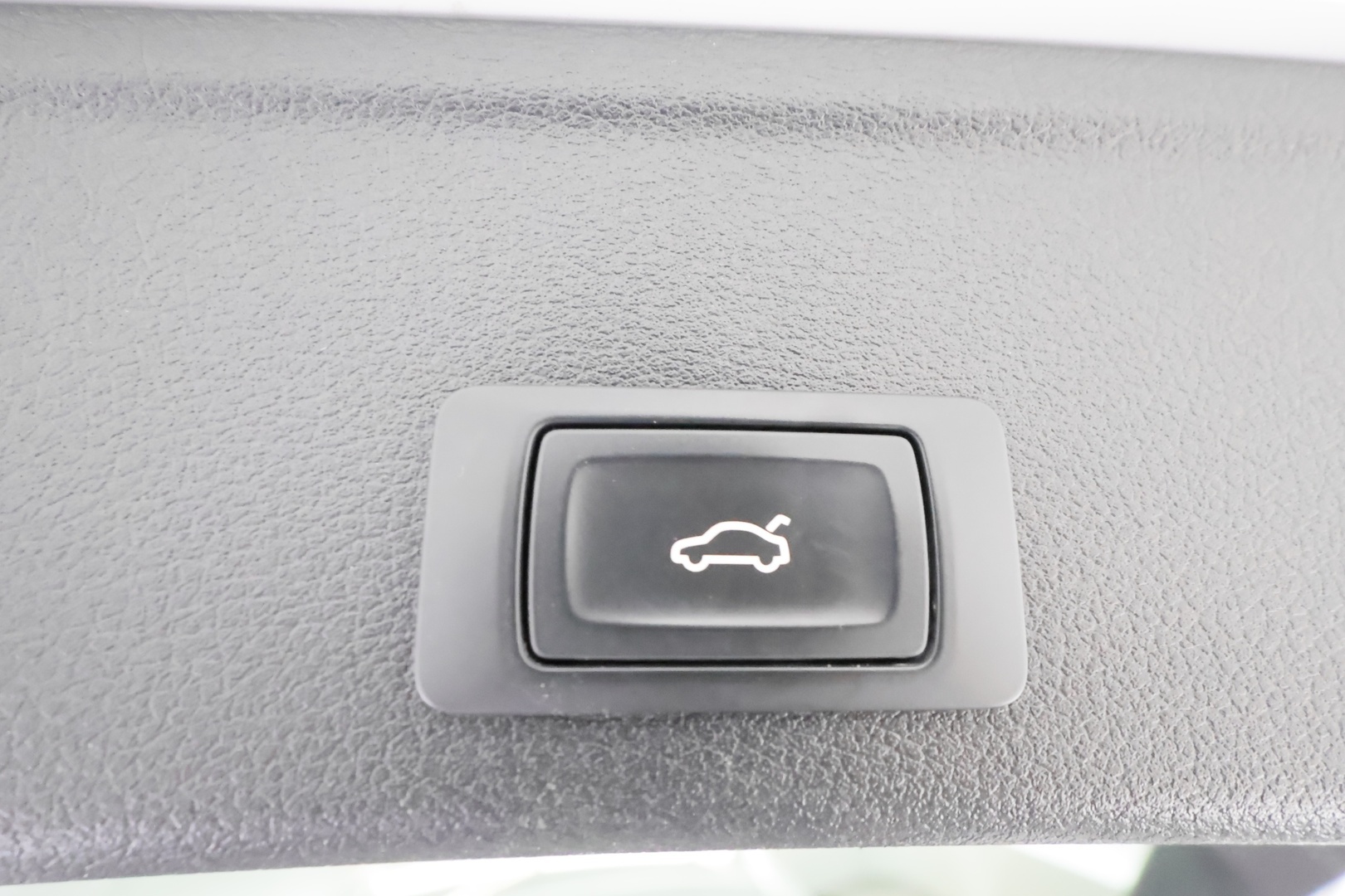 AUDI A4 2019