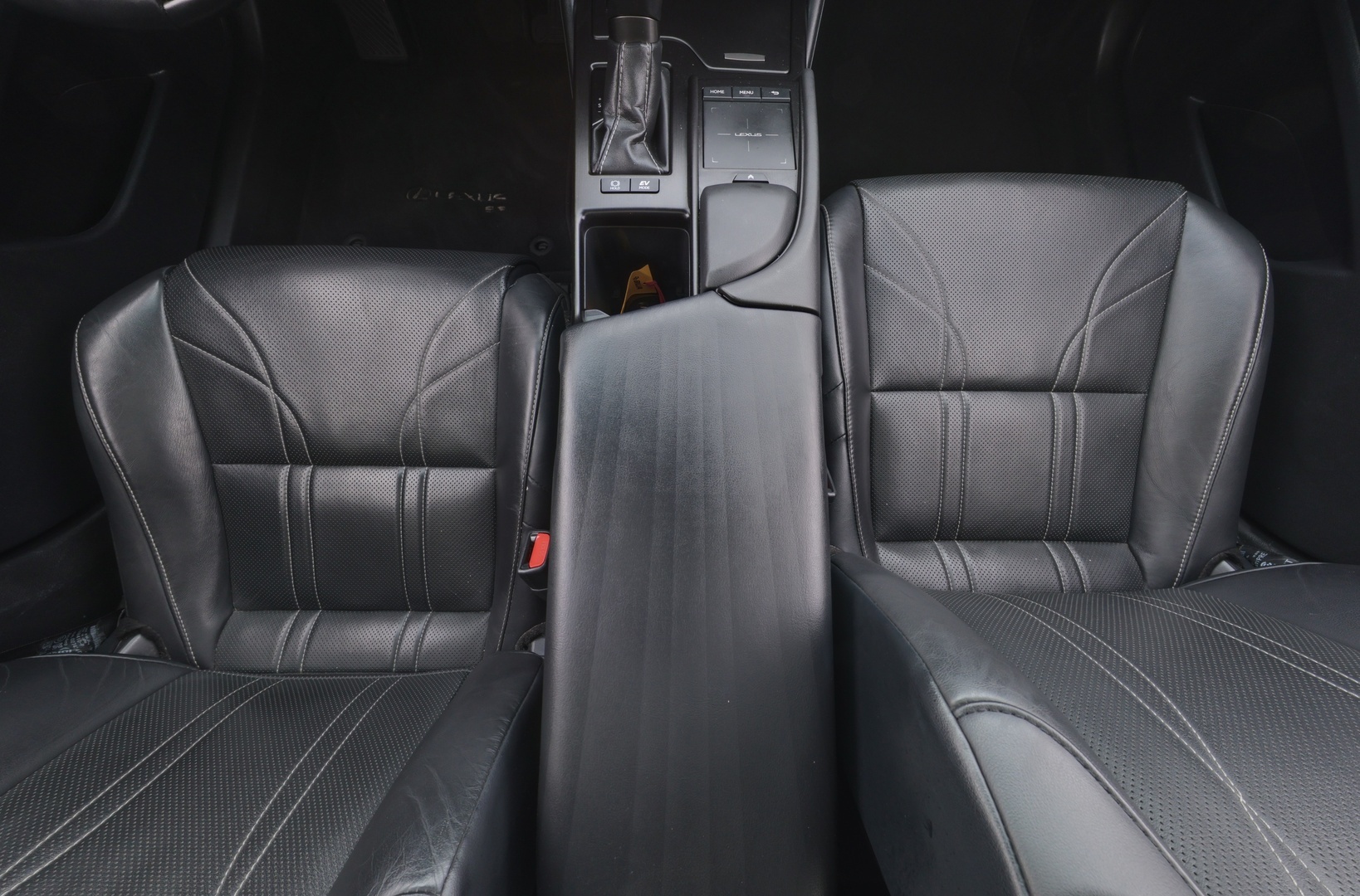 LEXUS ES 2019
