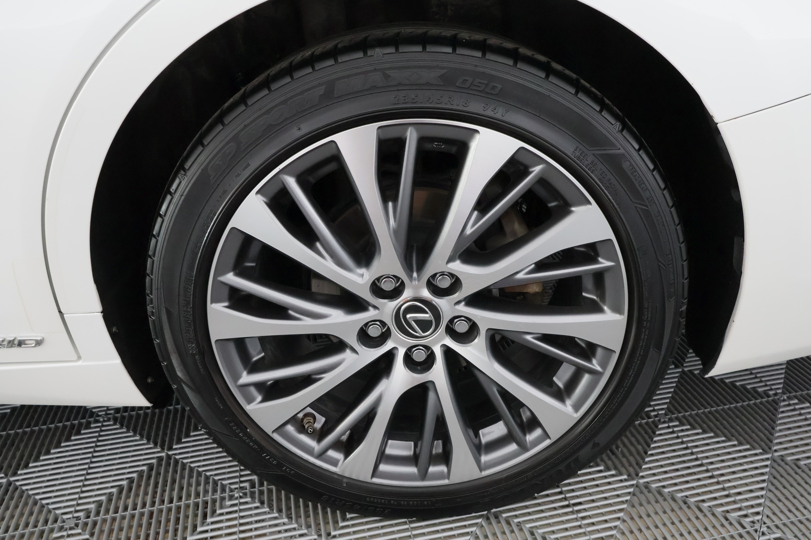 LEXUS ES 2019