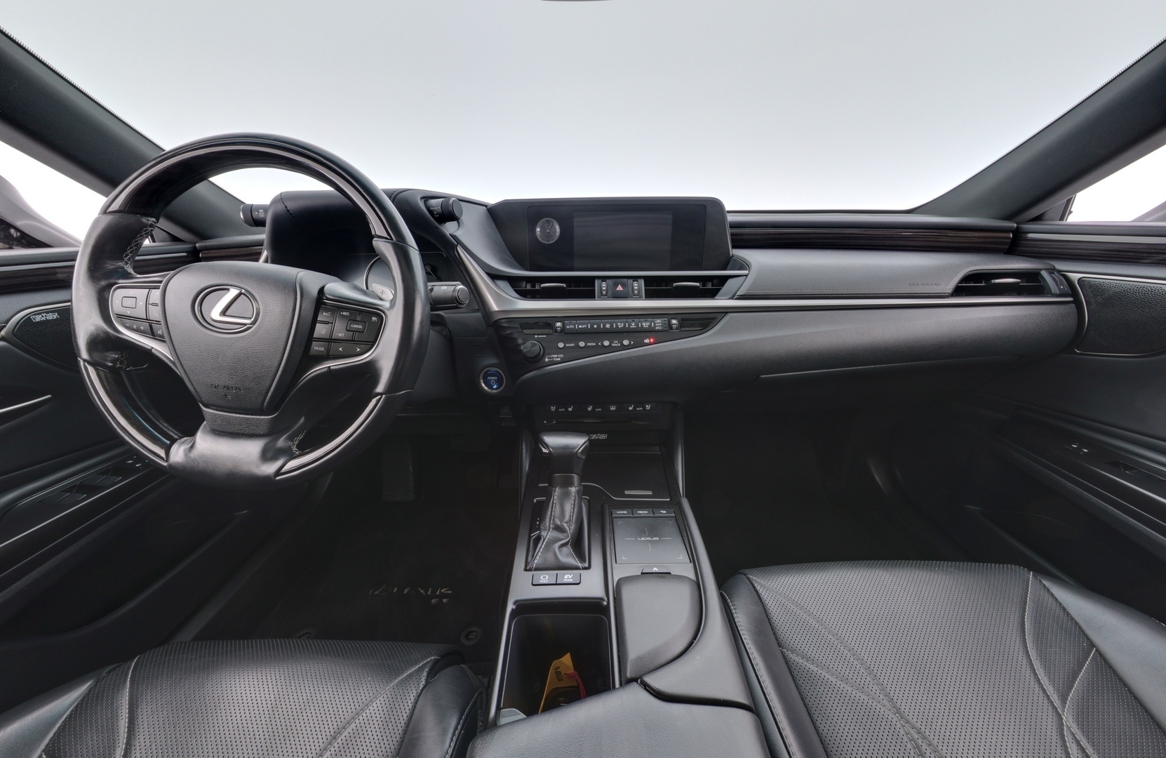 LEXUS ES 2019