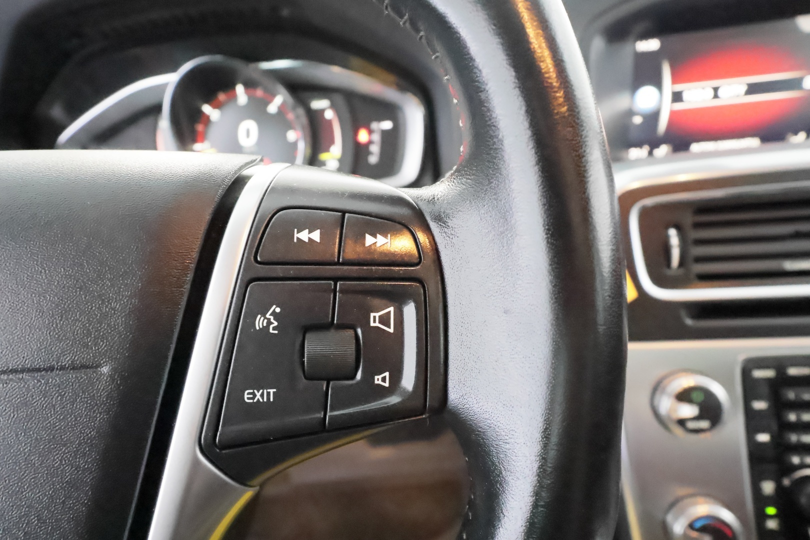 VOLVO V60 2018