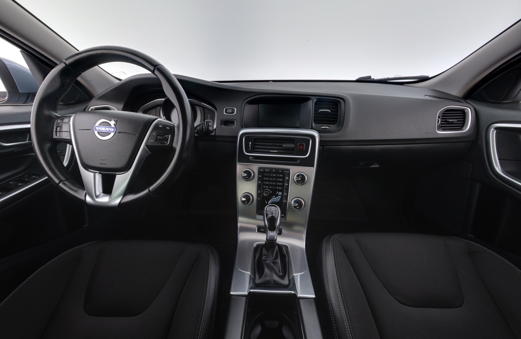 VOLVO V60 2018