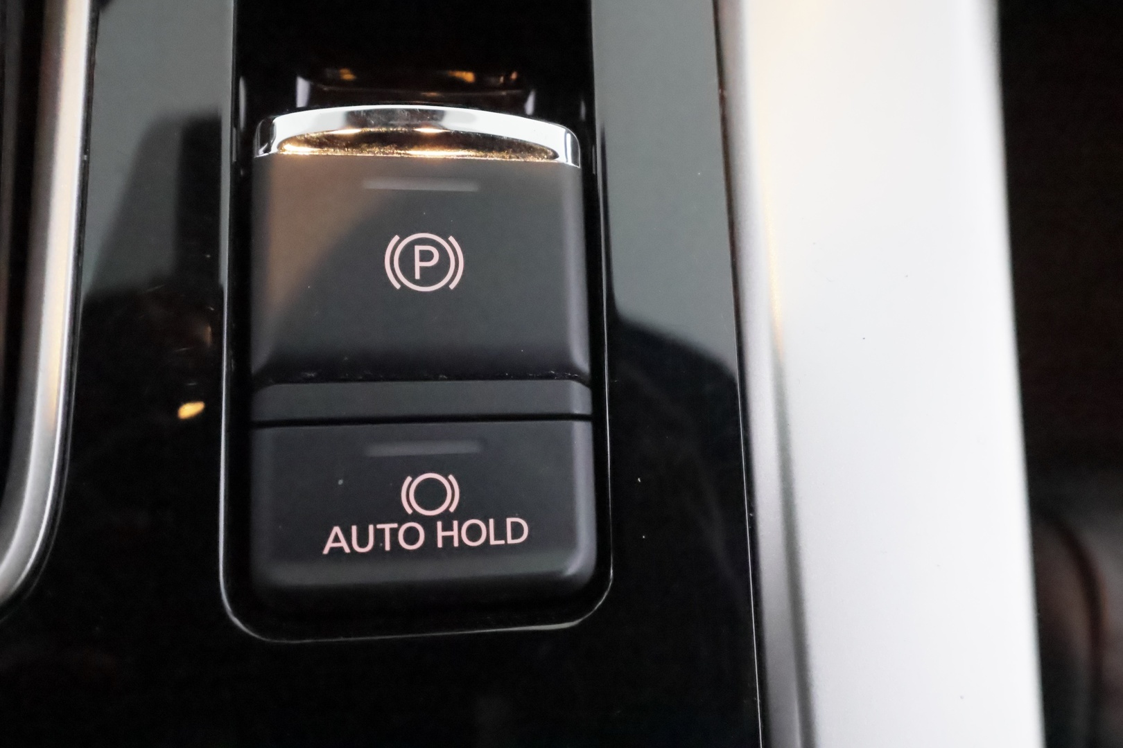 MITSUBISHI Eclipse 2022